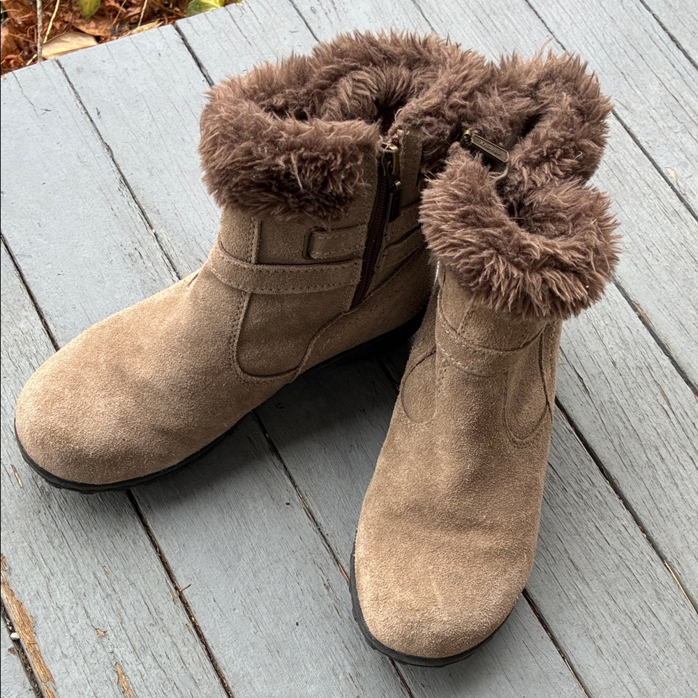 Khombu winter boot, size 7.